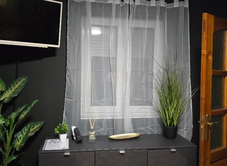 پانسیون La Dragoș Studio 01 Apartament