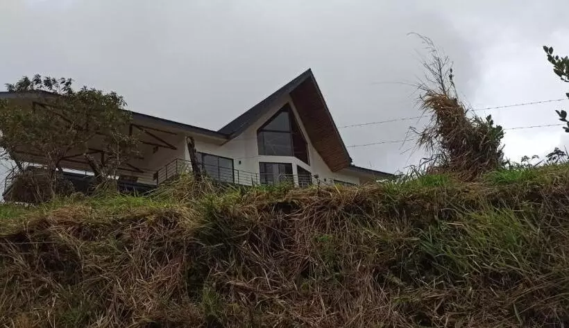 Aamiaismajoitus (B&B) Villa Simone French Ecolodge