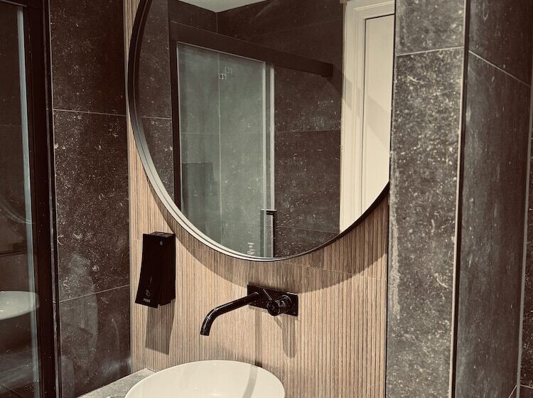 Boutique Hotel Hans   Amsterdam Schiphol Airport