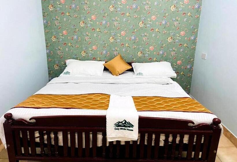 Отель Bob Lesiure