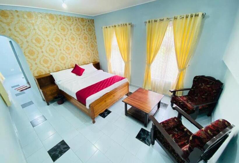 Отель Bob Lesiure