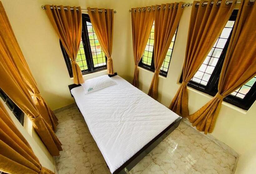 Отель Bob Lesiure