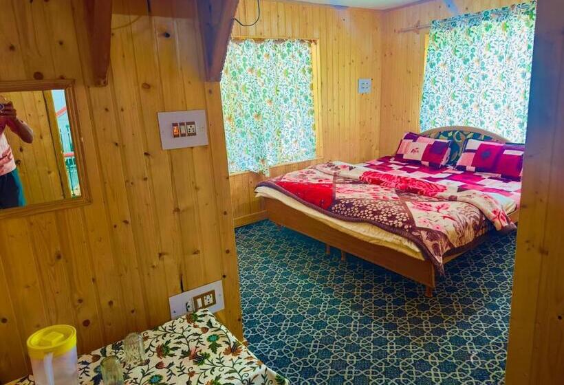 Hotell Munverser Palace