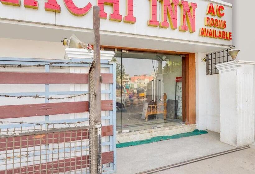 호텔 Oyo Meenaachi Inn