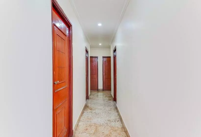 هتل Oyo Meenaachi Inn