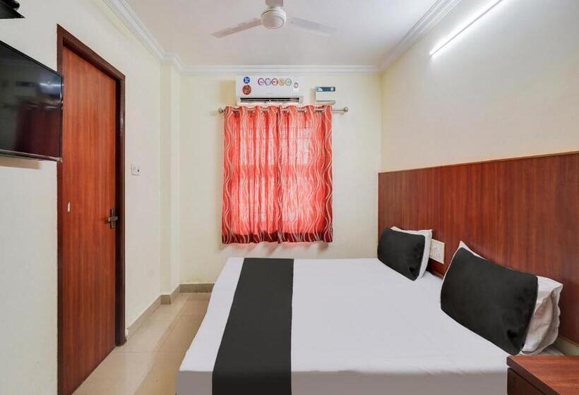 호텔 Oyo Meenaachi Inn