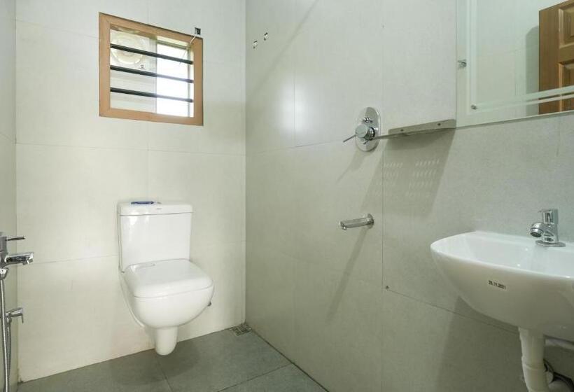 Pensió Medi Home Group