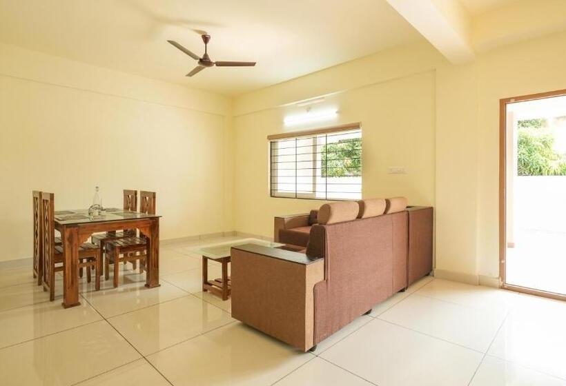 Pensió Medi Home Group