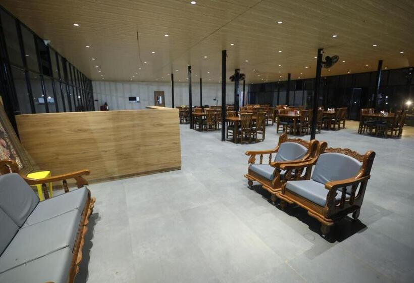 Shreephal Luxurious Resort Best Resort In Saputara