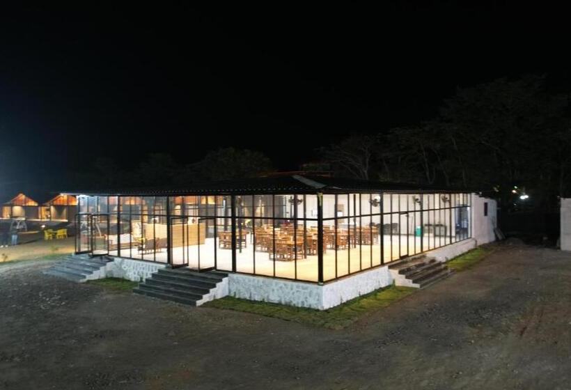 Shreephal Luxurious Resort Best Resort In Saputara