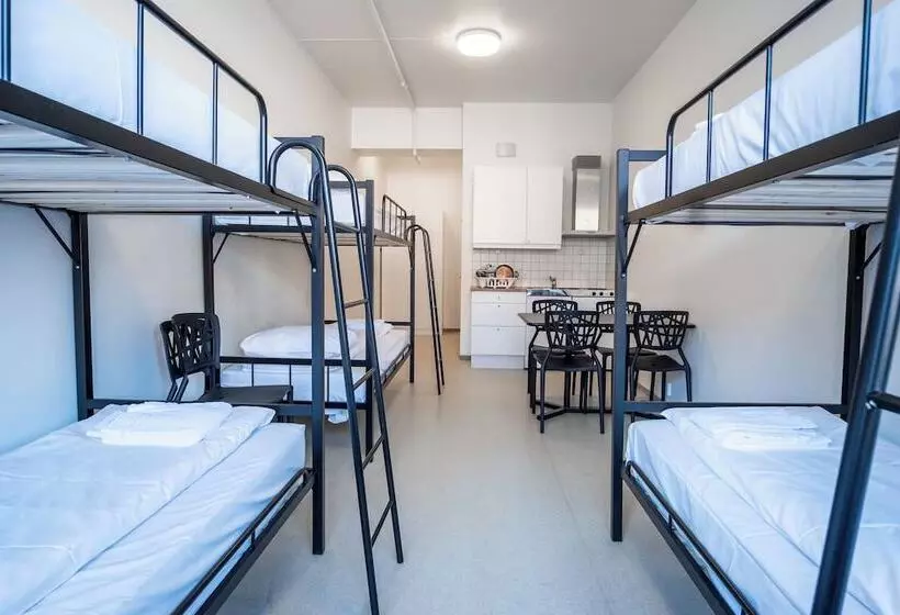 Retkeilymaja Bunks At Rode