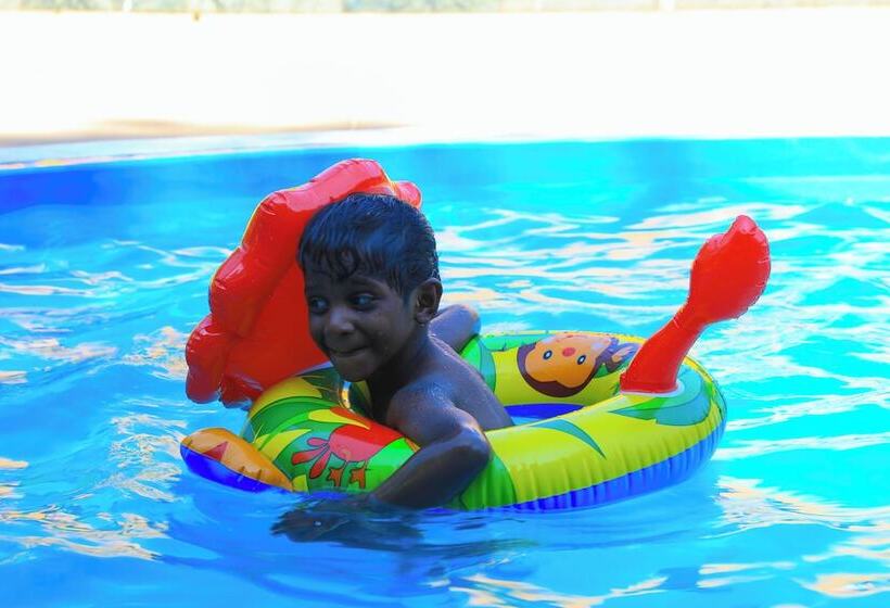 فندق Auro Wellness Castle