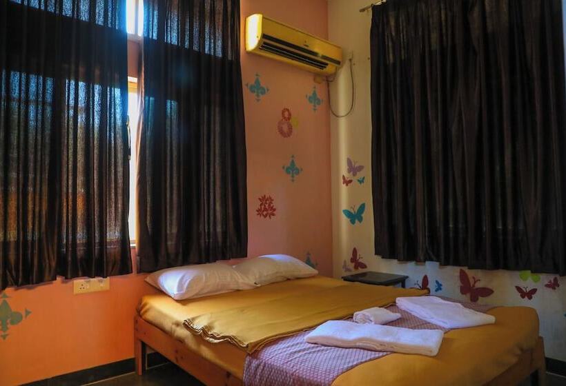 فندق Auro Wellness Castle