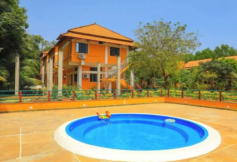 Hotelli Auro Wellness Castle