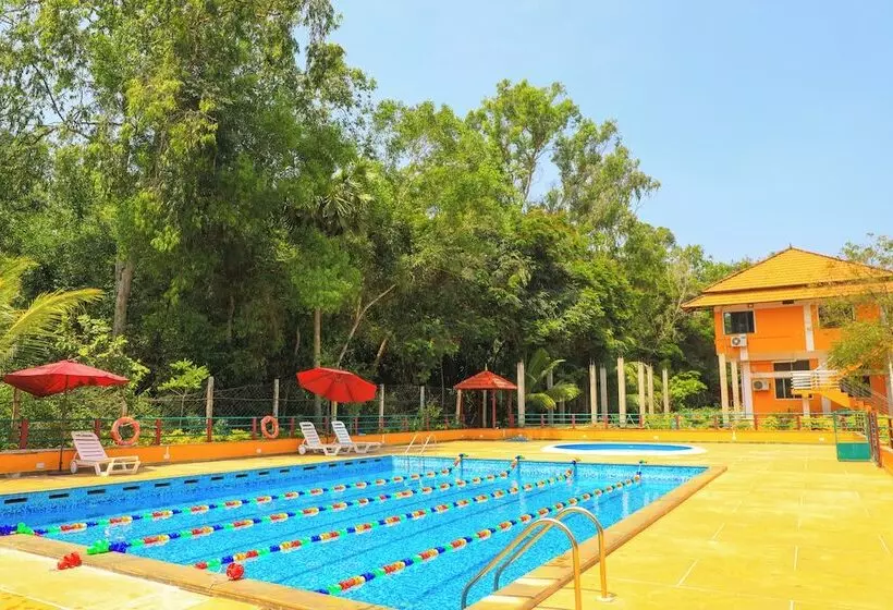 Hotelli Auro Wellness Castle