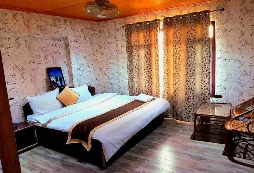 ホテル Sheesha Residency , Srinagar