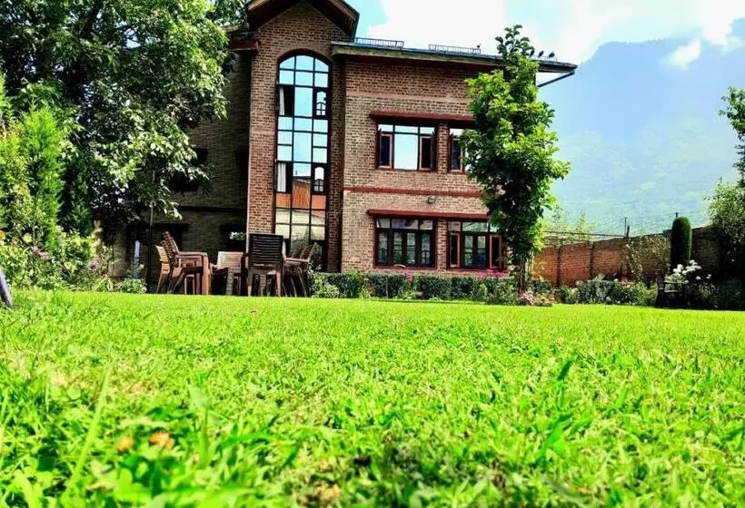 ホテル Sheesha Residency , Srinagar