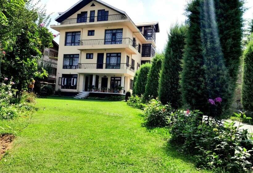 Szálloda Sheesha Residency , Srinagar