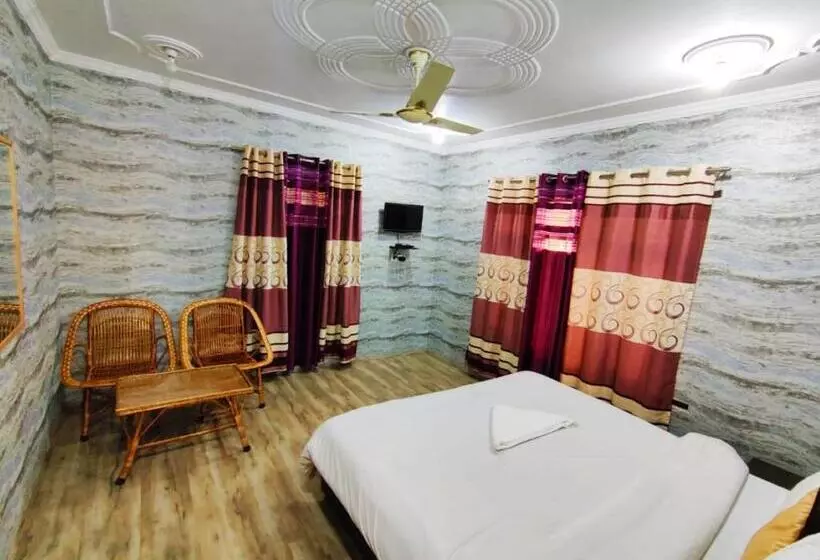 ホテル Sheesha Residency , Srinagar