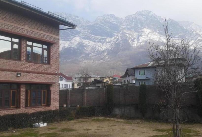 Szálloda Sheesha Residency , Srinagar