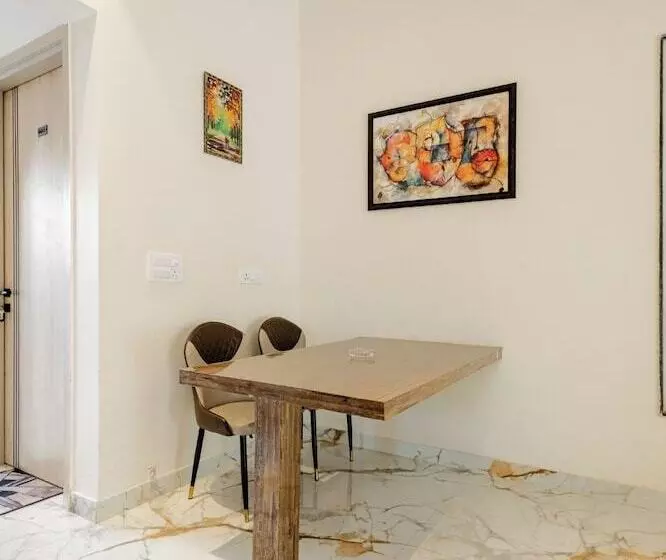 Lime Tree B&b Pari Chowk