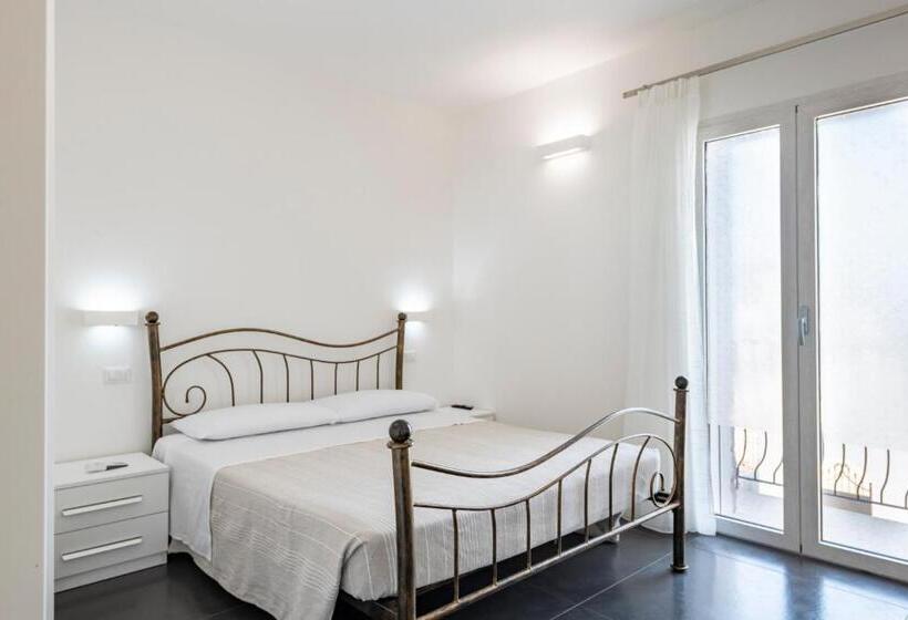 펜션 Sa Omu Bianca 2