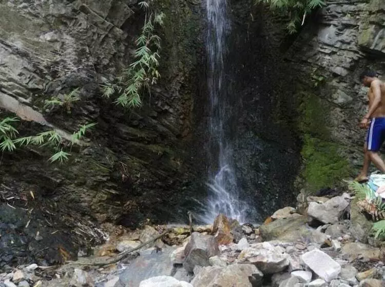 Aamiaismajoitus (B&B) Vardan Hotel  Ayur Stay