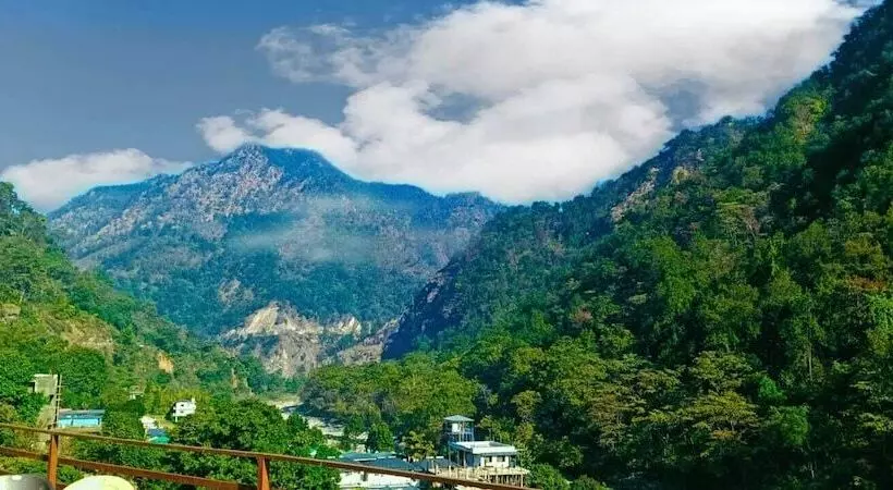 Aamiaismajoitus (B&B) Vardan Hotel  Ayur Stay