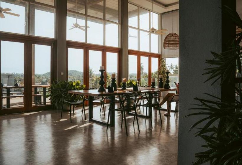 호텔 The Nine Mirissa