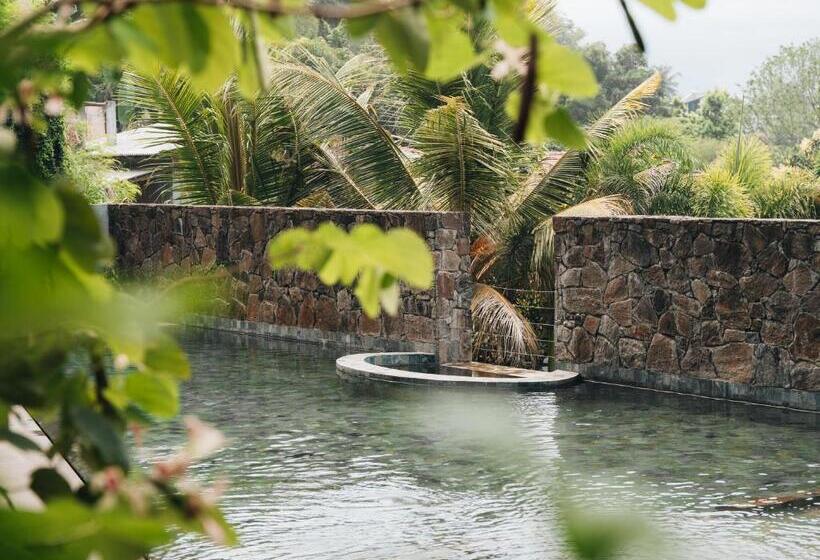 호텔 The Nine Mirissa