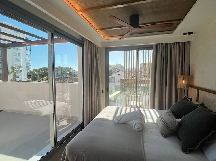 Albades Hotel & Spa Adults Only