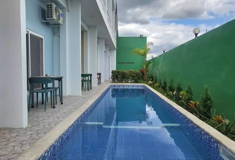 Blue Hotel And Resort