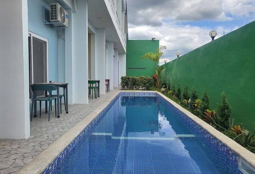 Blue Hotel And Resort