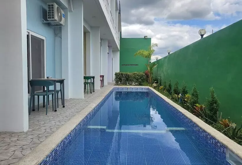 Blue Hotel And Resort