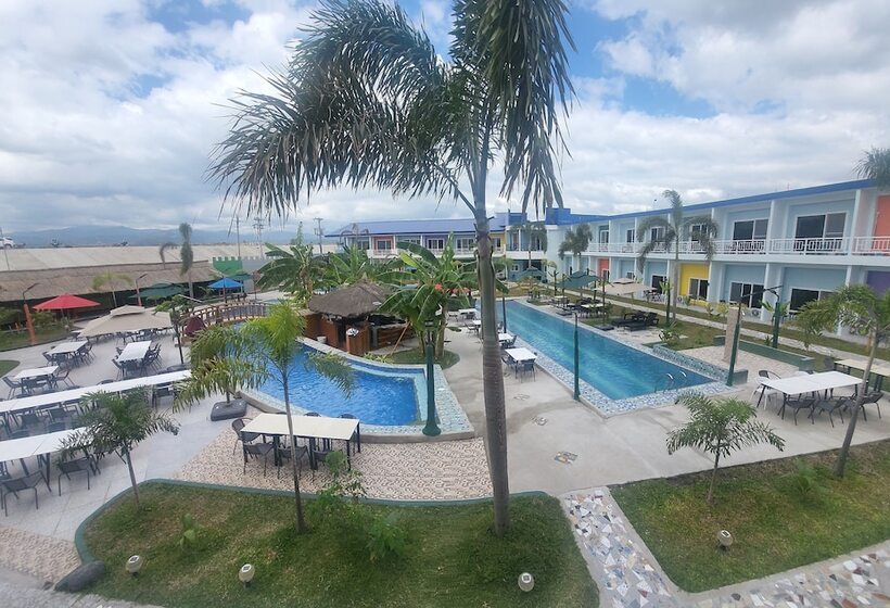 Blue Hotel And Resort