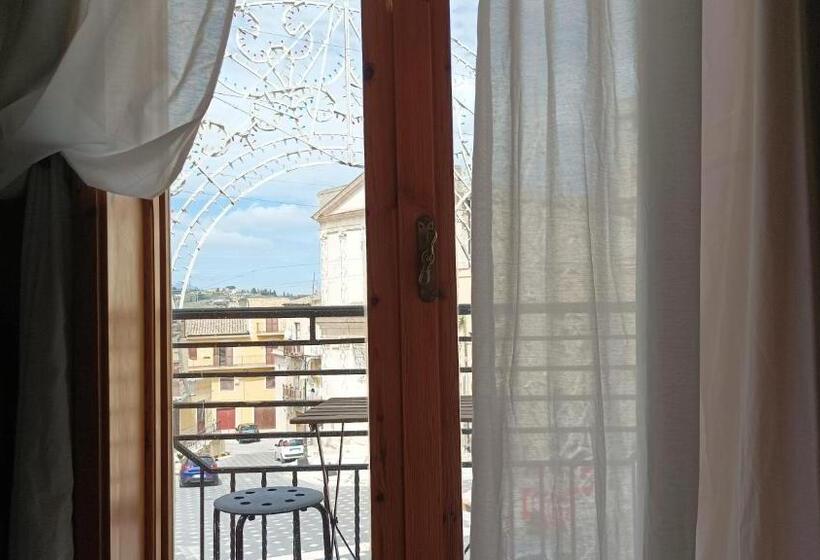 צימר Palazzo Montagna