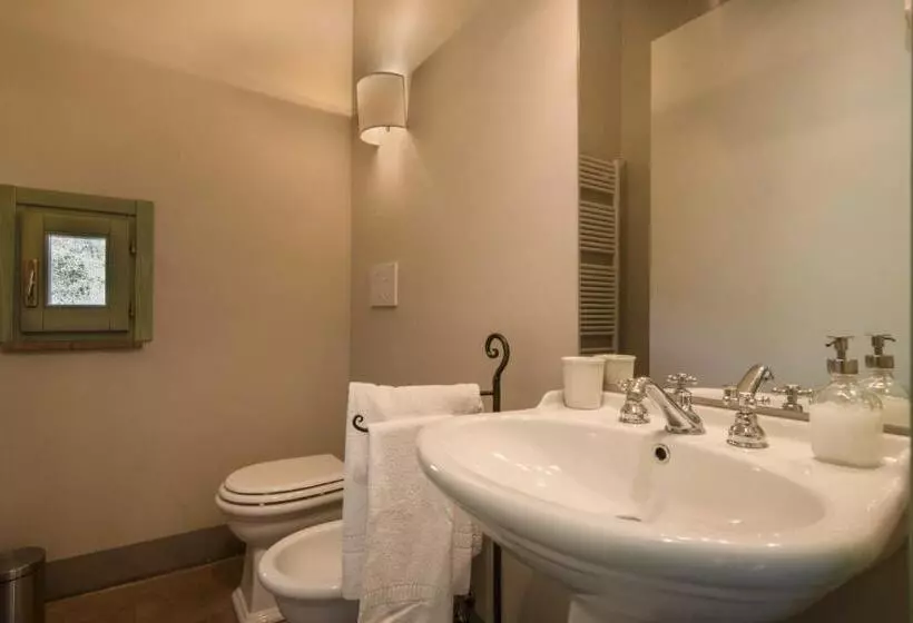 Hotelli Borgo Di Camporsevoli