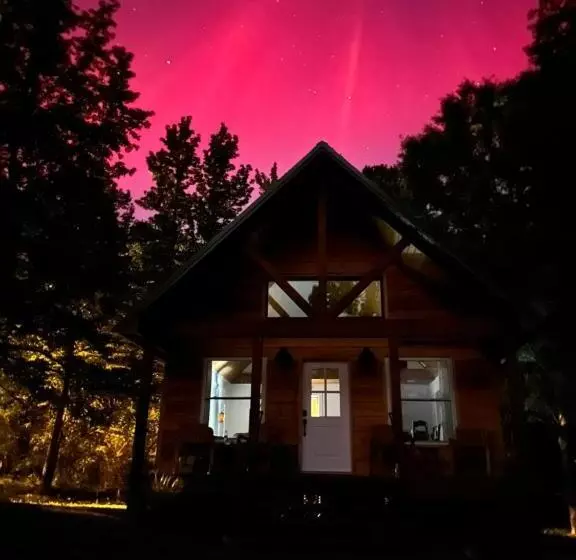 ペンション Luxury Cabin With Fishing Pond Hot Springs