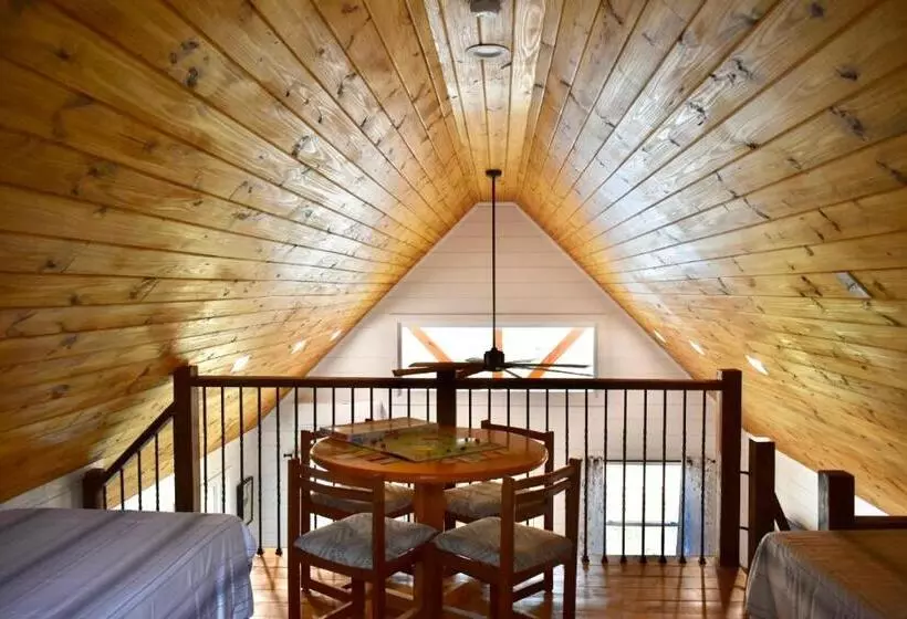 ペンション Luxury Cabin With Fishing Pond Hot Springs