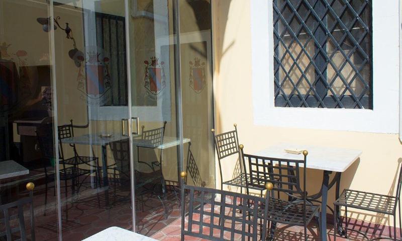 تختخواب و صبحانه Principe Di Francalanza