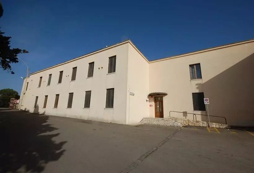 Hotelli Albergo Del Santuario