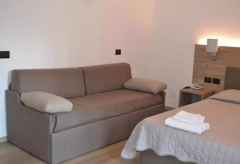 Hotelli Albergo Grobberio