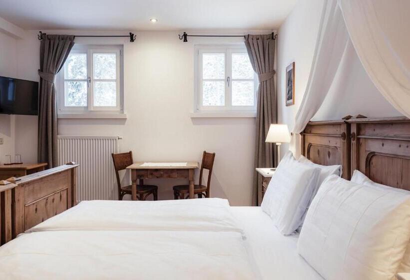 酒店 Dolomitenhof & Chalet Alte Post