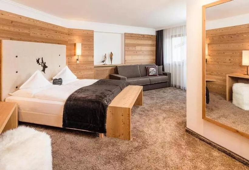 Hotelli Dorfer Alpine&charming