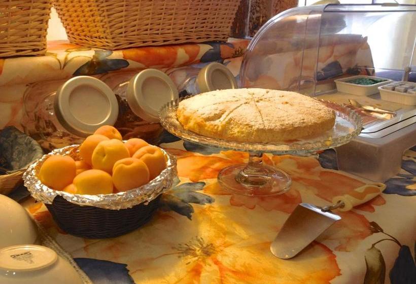 בית מלון כפרי Flora