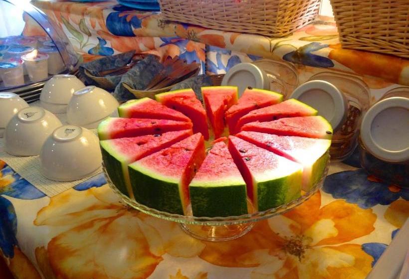 בית מלון כפרי Flora