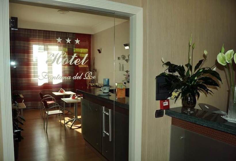 Отель Fontana Del Re