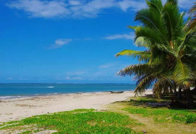 هتل Le Lagon