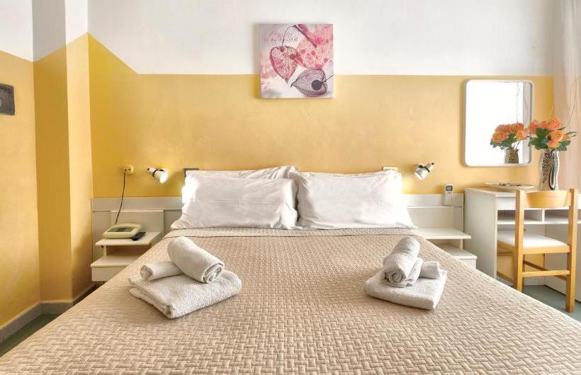 בית מלון כפרי Montebello Riccione