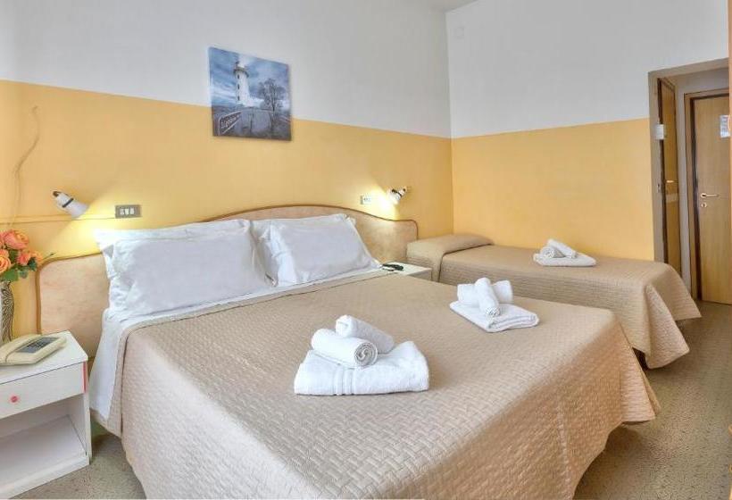 בית מלון כפרי Montebello Riccione